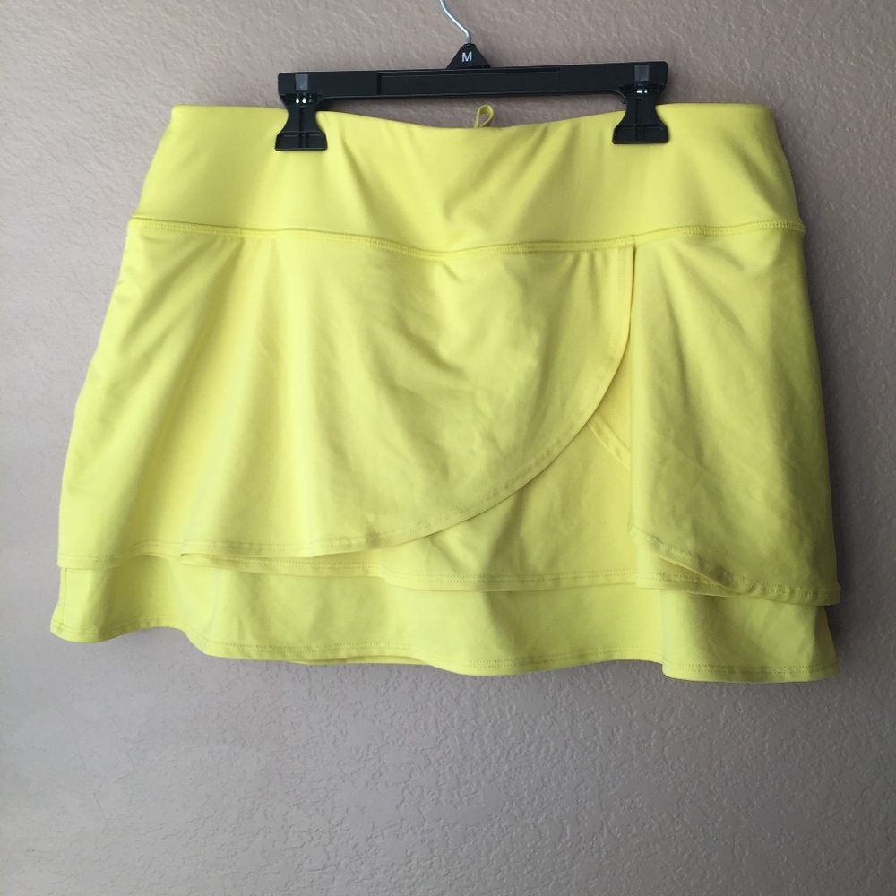 Athleta Tired running tennis Skort size large